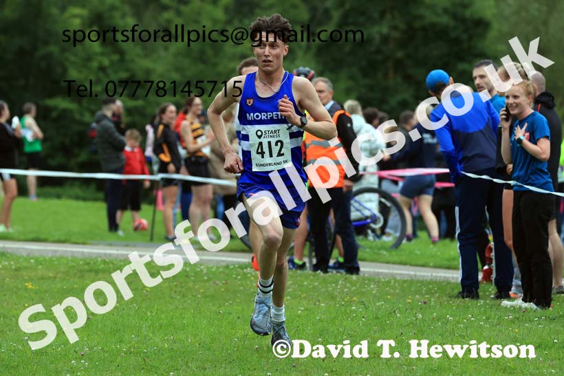 Senior men, 2024 Sunderland Harriers 5k, Silksworth, Sunderland.  Photo: David T. Hewitson/Sports for All Pics